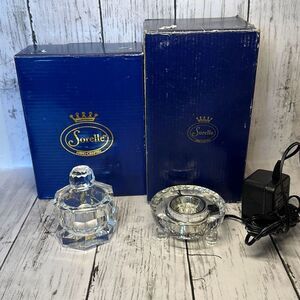 Sorelle Hand Crafted Crystal Trinket Box and LED Light Stand